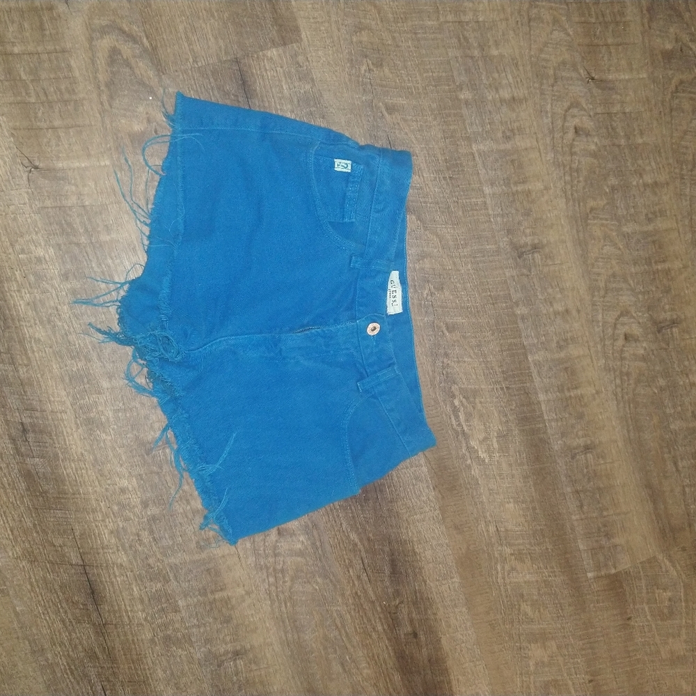 Guess - Picture 3 of 5